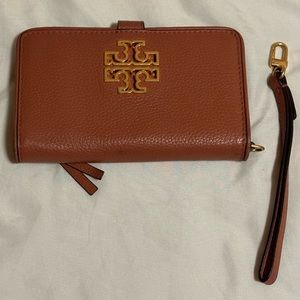 TORY BURCH PEBBLE LEATHER WALLET